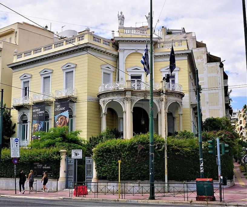 Modern In Vibrant Kolonaki Area * Athen