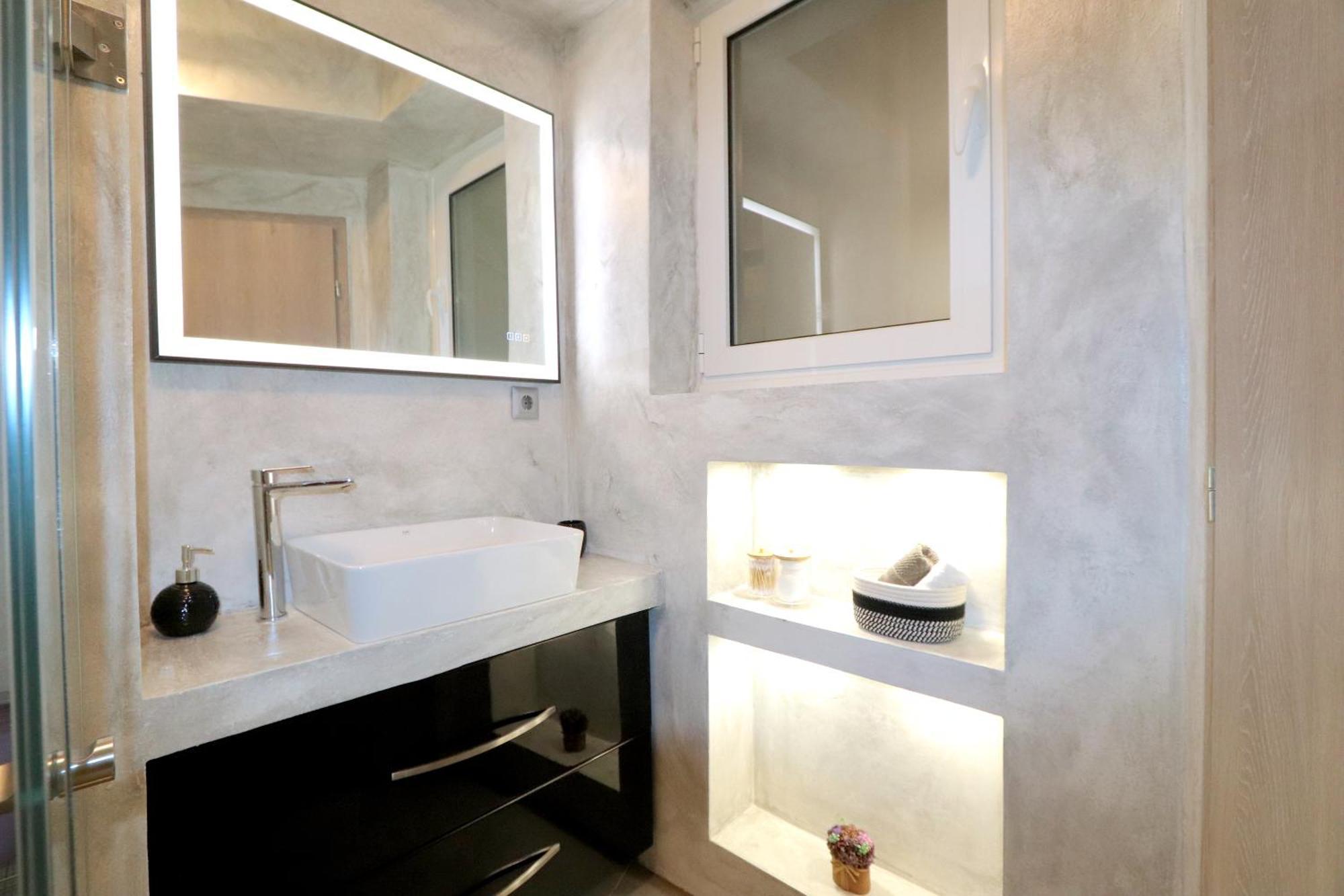 Modern In Vibrant Kolonaki Area * Athen